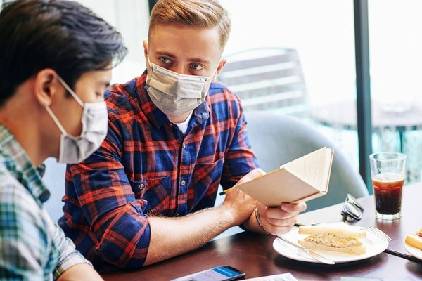 Achats groupés : comment cela peut vous aider à économiser sur vos repas ?